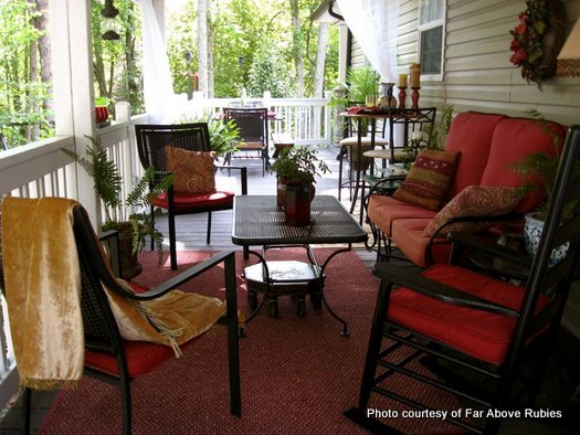 Decorating for Summer to Make Your Porch Sizzle