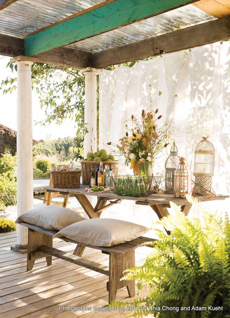 Outdoor curtains and drapes