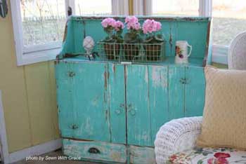 Hutch Decorating Ideas