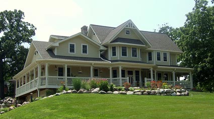 Beautiful House Plans on Craftsman Farm House  Wrap Around Porch  Craftsman Floor Plans