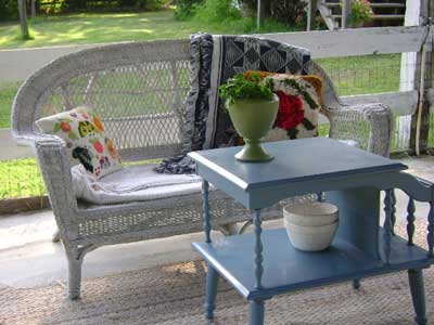 Paint  Wicker Furniture on Kimberly Found This Wonderful Wicker Furniture On Craig S List