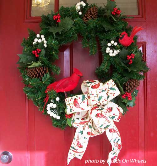 Evergreen wreath with pretty bow