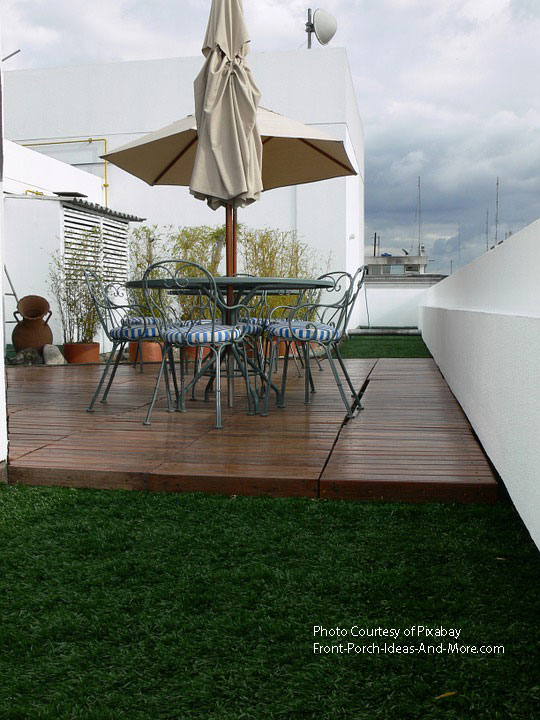deck patio idea with unbrella