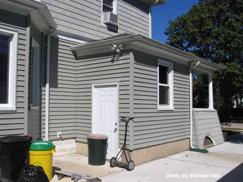 Front porch side view before remodel