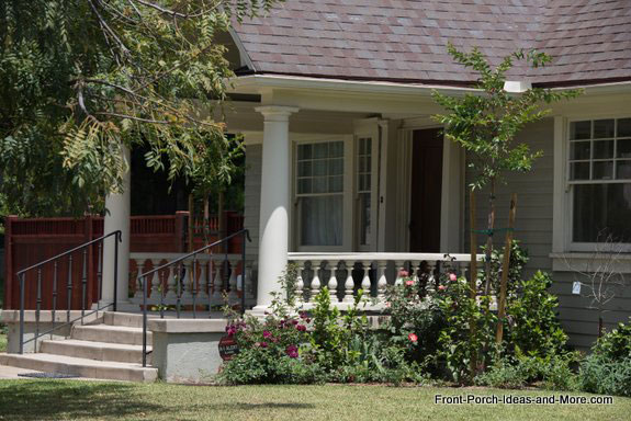 nice front porch landscaping in south pasadena california
