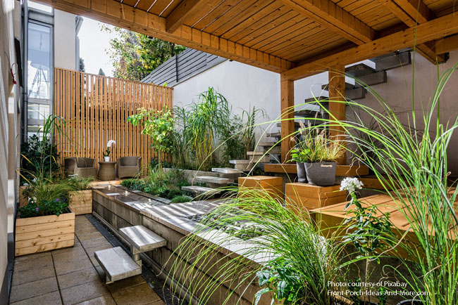 garden patio with wonderful foliage