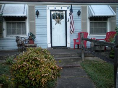 Bungalow screened porch
