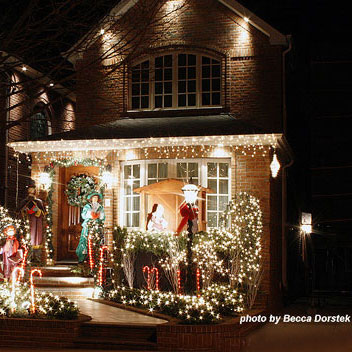 Outdoor Christmas Decorations Bring Holiday Joy