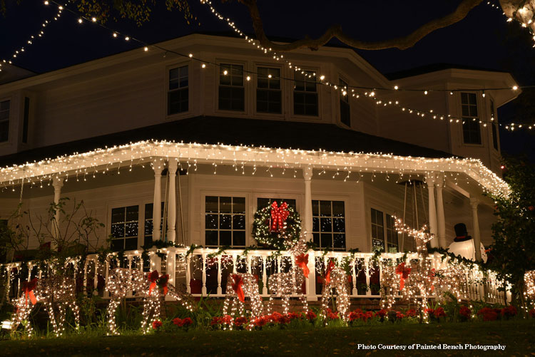 Lighted Outdoor Christmas Decorations and Ideas