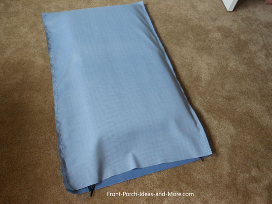 Neat pillow case for cushion.