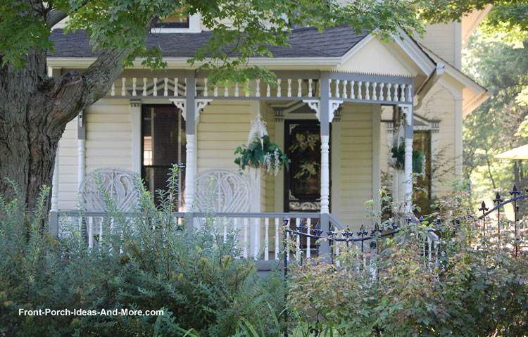 beautiful Victorian home in Richfield Ohio