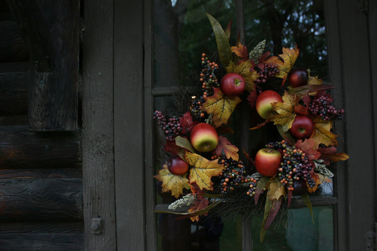 apples make great fall decor