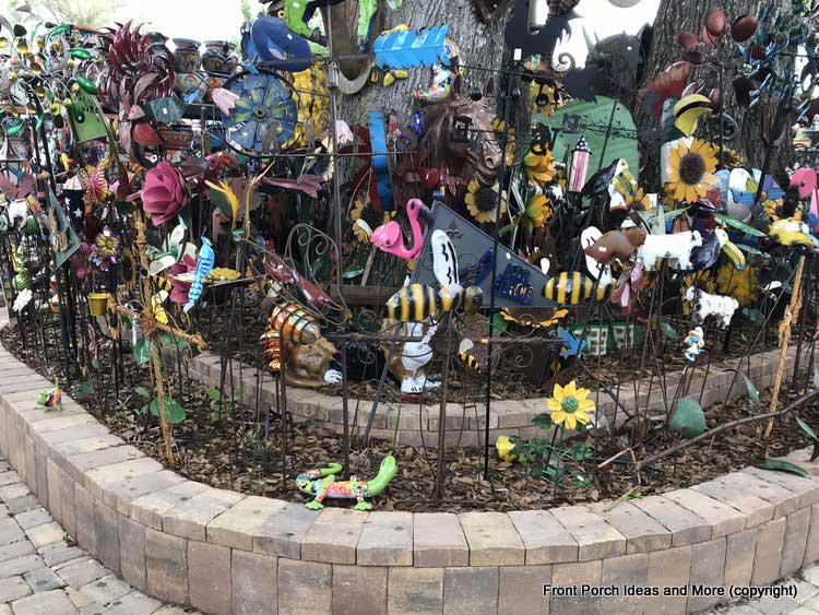 Yard Art Emporium - bees, gekkos, flamingo yard art