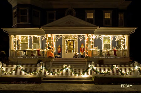 Outdoor Christmas Decorating Ideas for an Amazing Porch