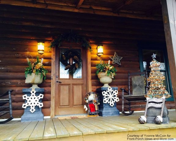 Outdoor Christmas Decorating Ideas for an Amazing Porch Outdoor Christmas Decorating Ideas for an Amazing Porch