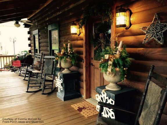 Outdoor Christmas Decorating Ideas for an Amazing Porch Outdoor Christmas Decorating Ideas for an Amazing Porch