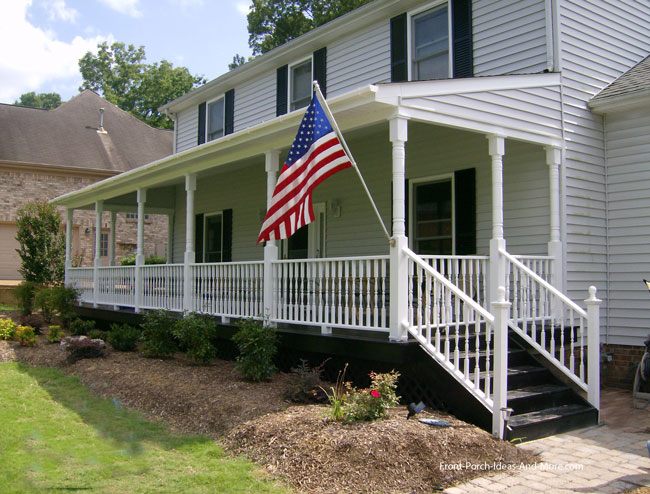 front porch with steps located in middle