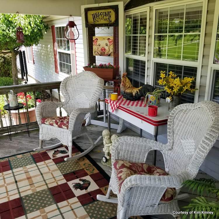 Kim's country porch on her mobile home - truly inviting