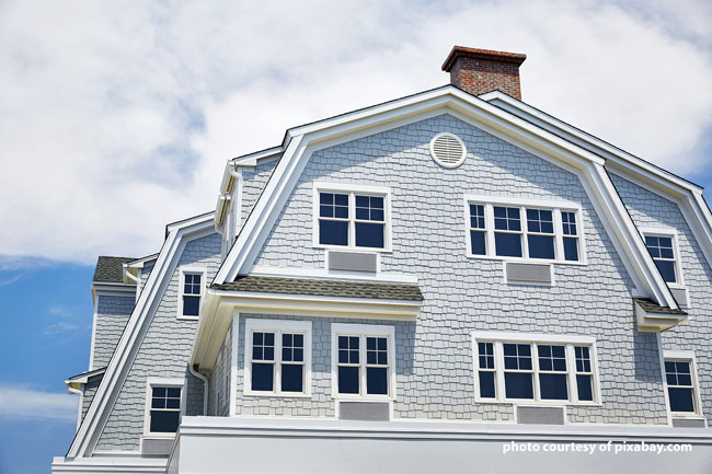 gambrel roofs on home