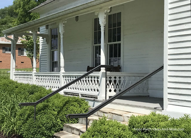 lynchburg TN front porch with sawn balusters