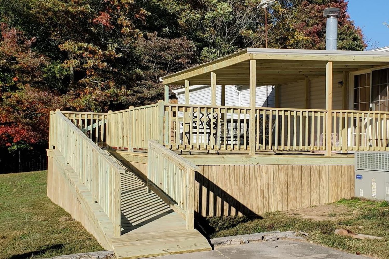 mobile home porch with ramp