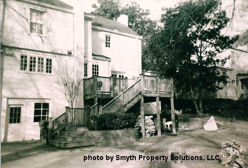 Nice deck but it has limited privacy